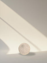 Load image into Gallery viewer, Huang Yulong - Moon Light
